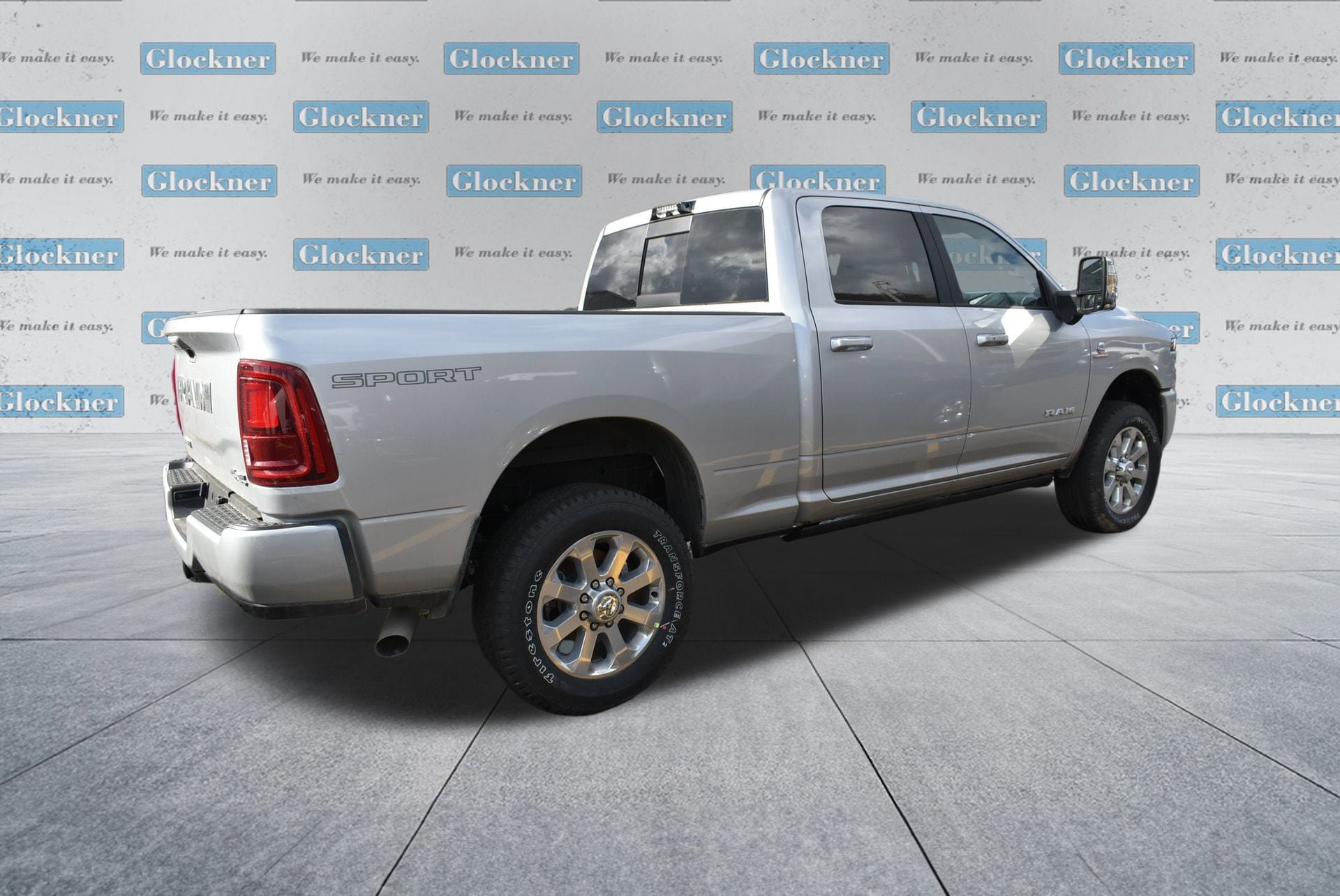 New 2026 RAM 3500 Laramie AWD/4WD image 4