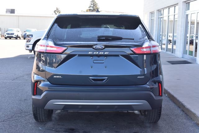 Used 2023 Ford Edge SEL w/ Convenience Package image 5