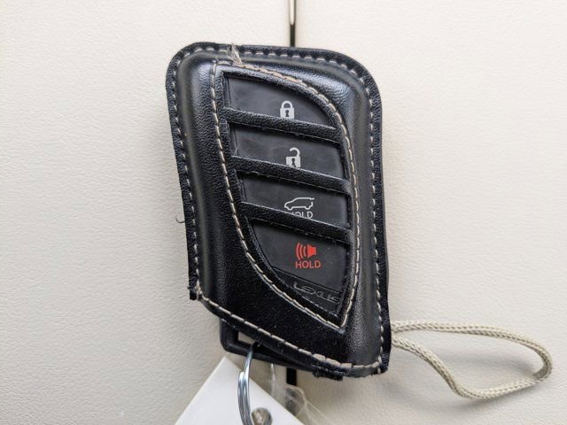 Used 2023 Lexus GX 460 Premium w/ Accessory Package image 32