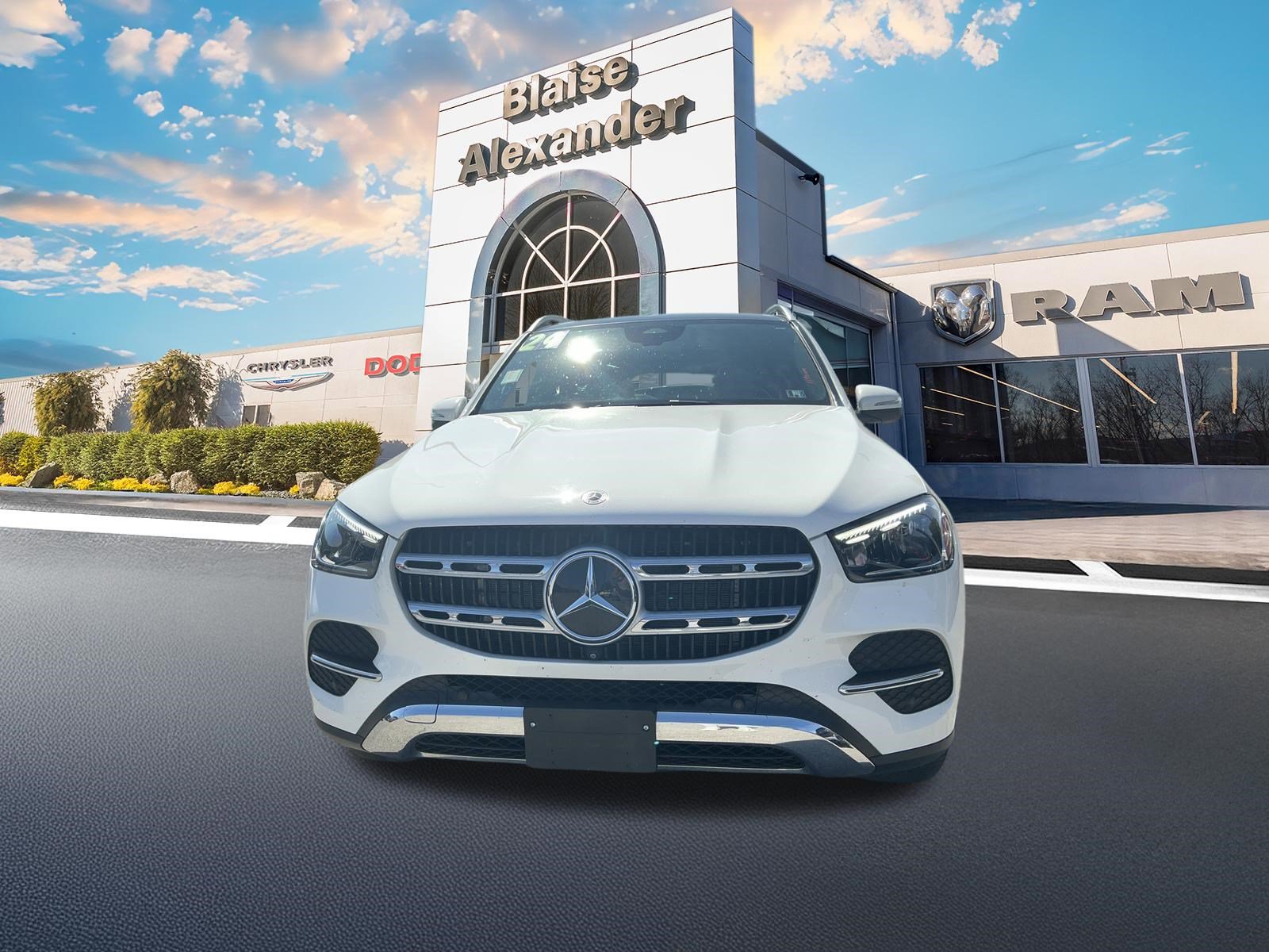 Used 2024 Mercedes-Benz GLE 350 4MATIC image 9