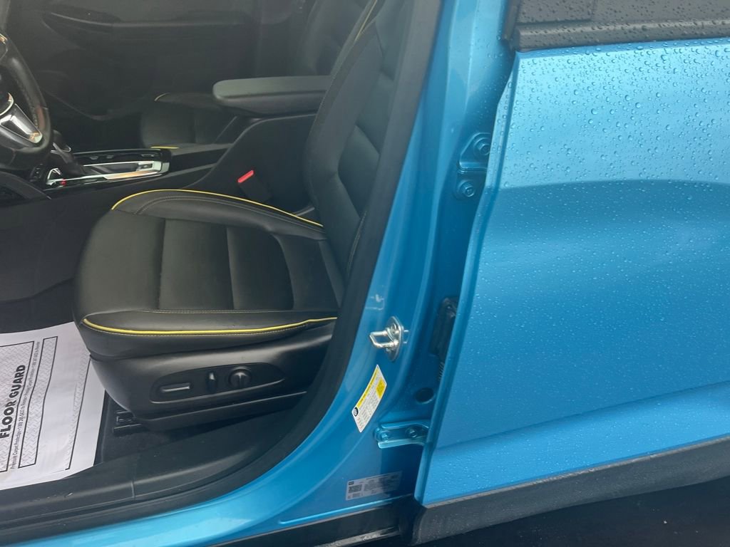 Used 2025 Chevrolet TrailBlazer ACTIV w/ Convenience Package image 18