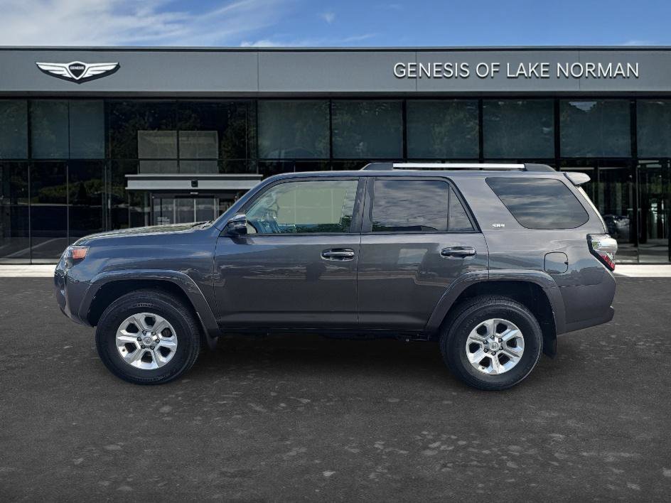 Used 2021 Toyota 4Runner SR5 Premium w/ Moonroof Package AWD/4WD image 7