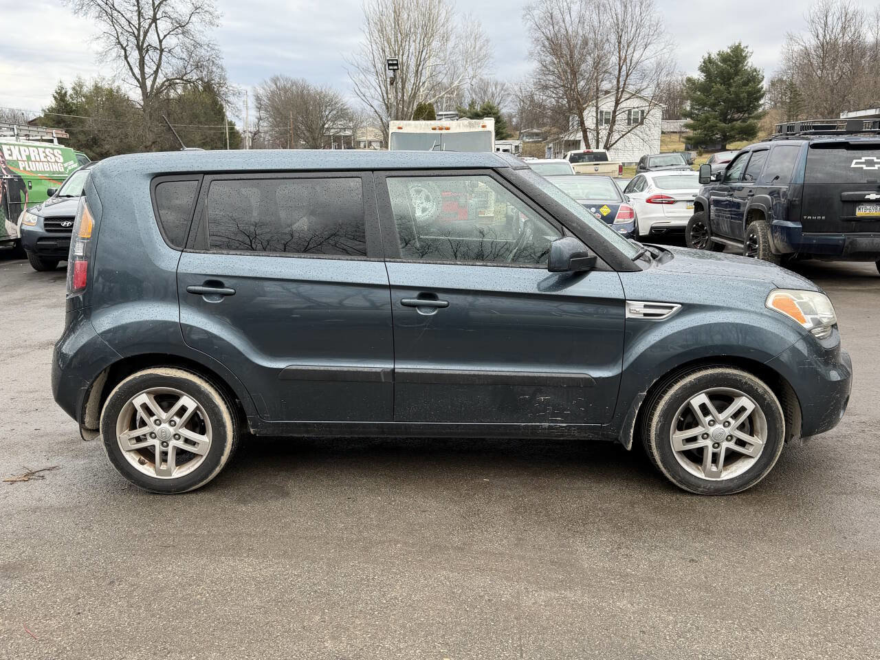 Used 2011 Kia Soul + image 2