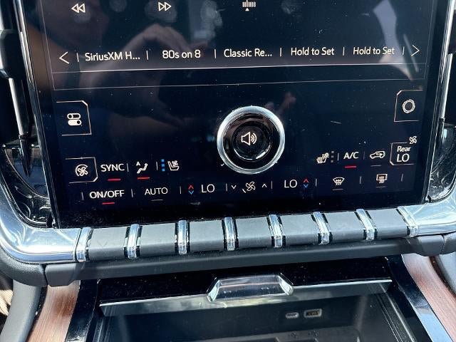 Certified 2025 GMC Yukon Denali AWD/4WD image 11