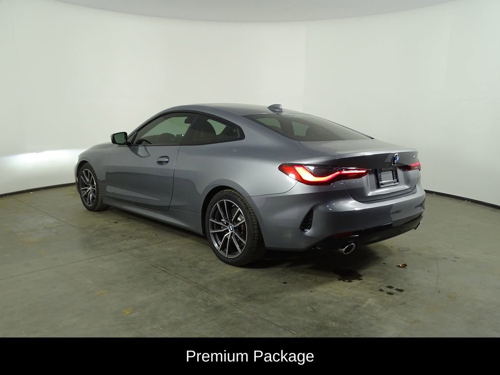 Used 2023 BMW 430i Coupe w/ Premium Package image 4