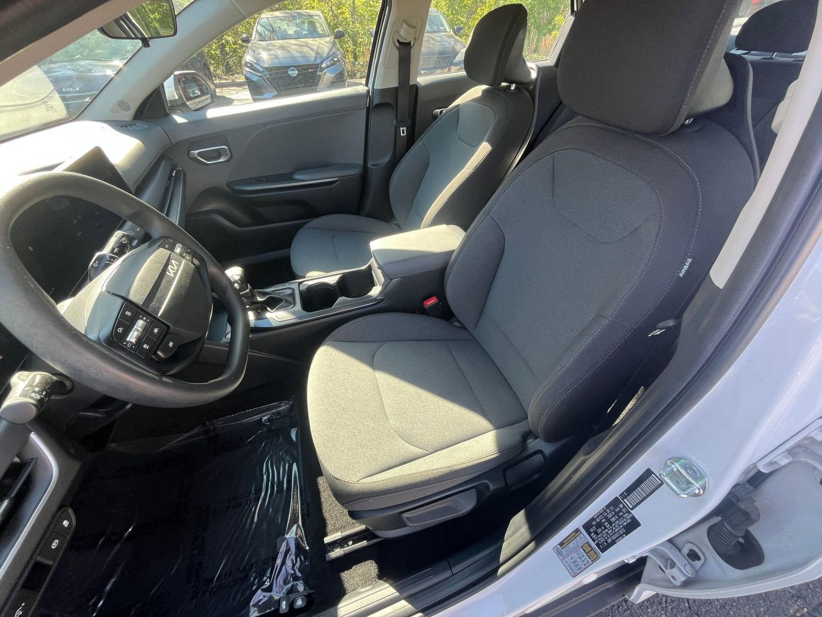 Used 2025 Kia K4 FWD image 32