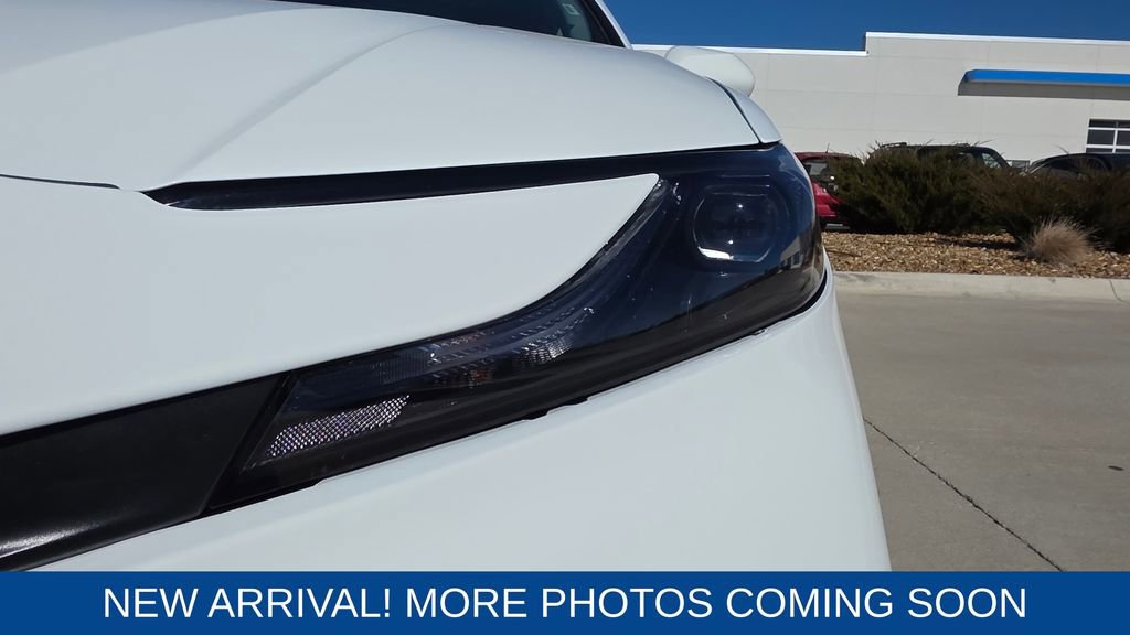Used 2025 Toyota Camry LE image 9