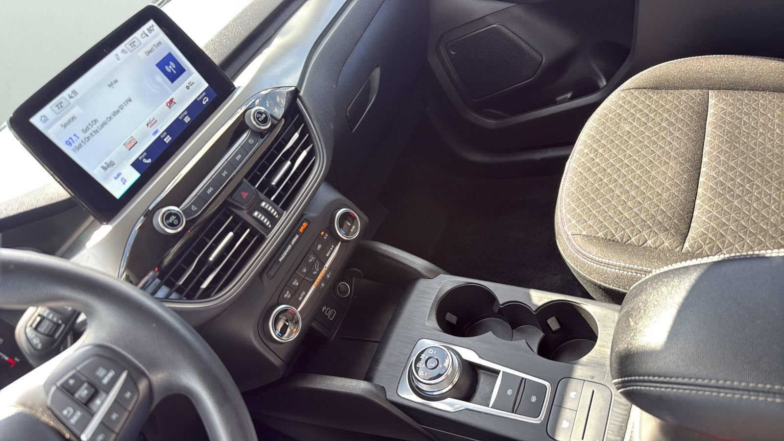 Certified 2025 Ford Escape Active FWD image 21