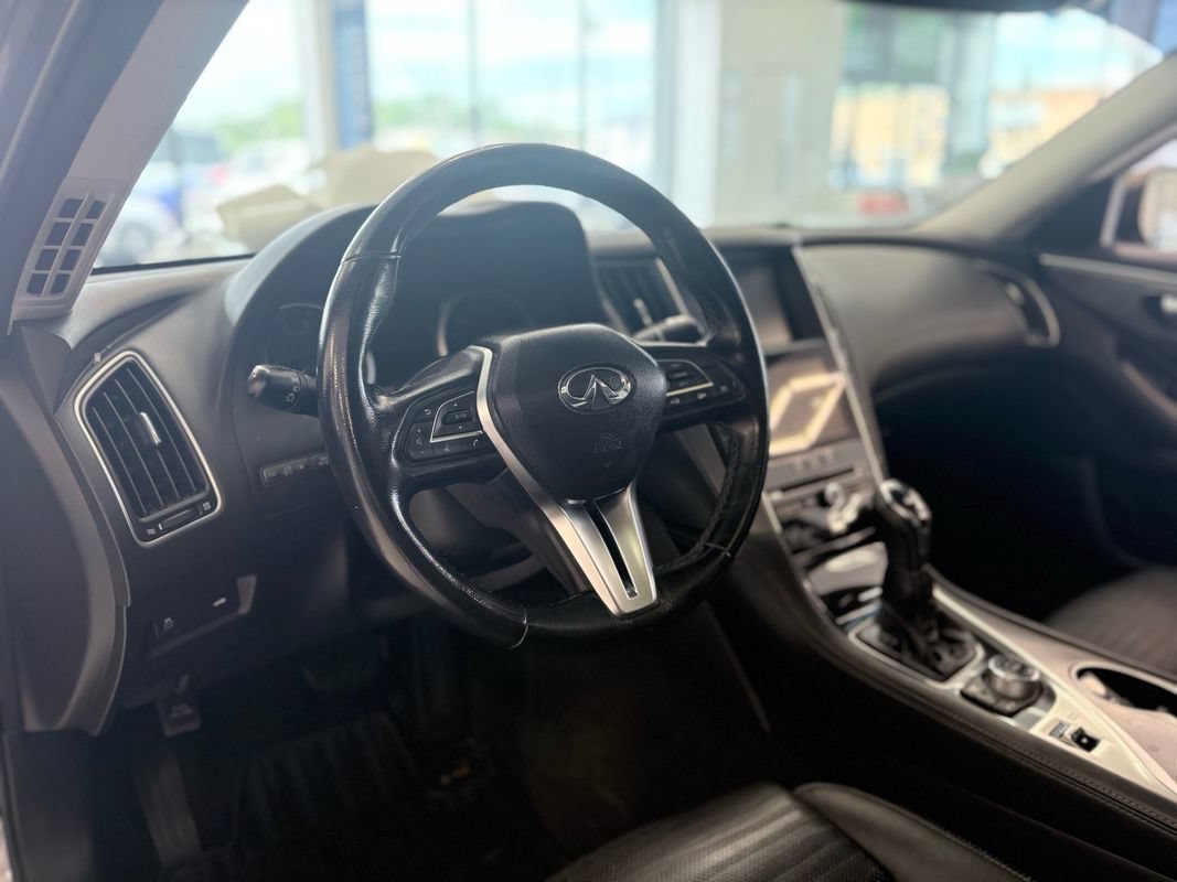 Used 2018 INFINITI Q50 Sport AWD/4WD image 16