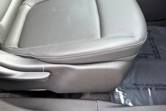 Used 2024 Buick Encore GX Sport Touring FWD image 23