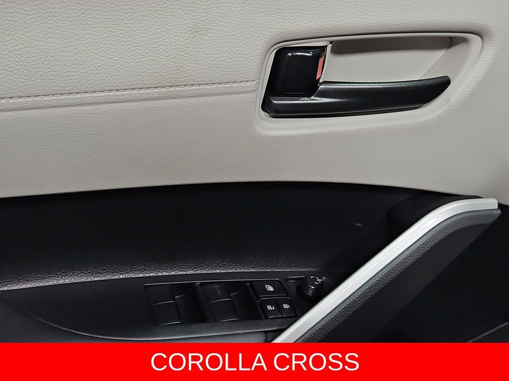 New 2026 Toyota Corolla Cross LE image 10