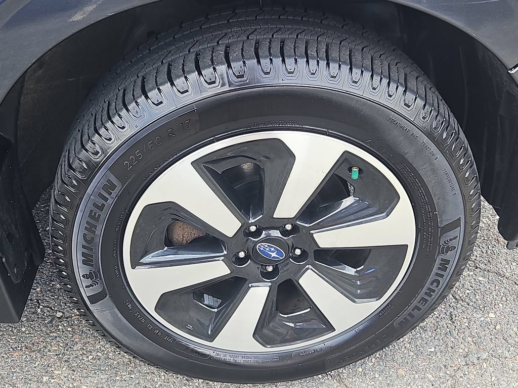Used 2018 Subaru Forester 2.5i w/ Alloy Wheel Package AWD/4WD image 10