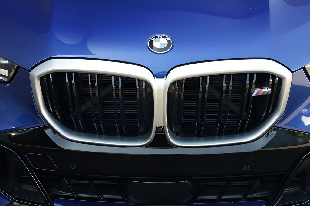 Used 2025 BMW X5 M60i AWD/4WD image 8