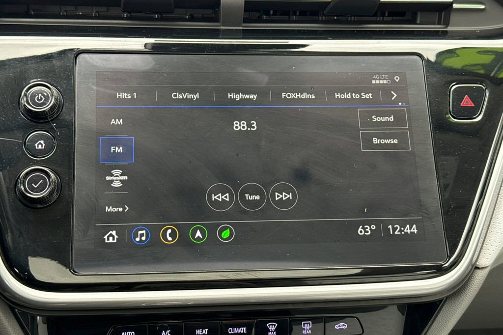 Used 2023 Chevrolet Bolt EUV Premier w/ Sun & Sound Package FWD image 27