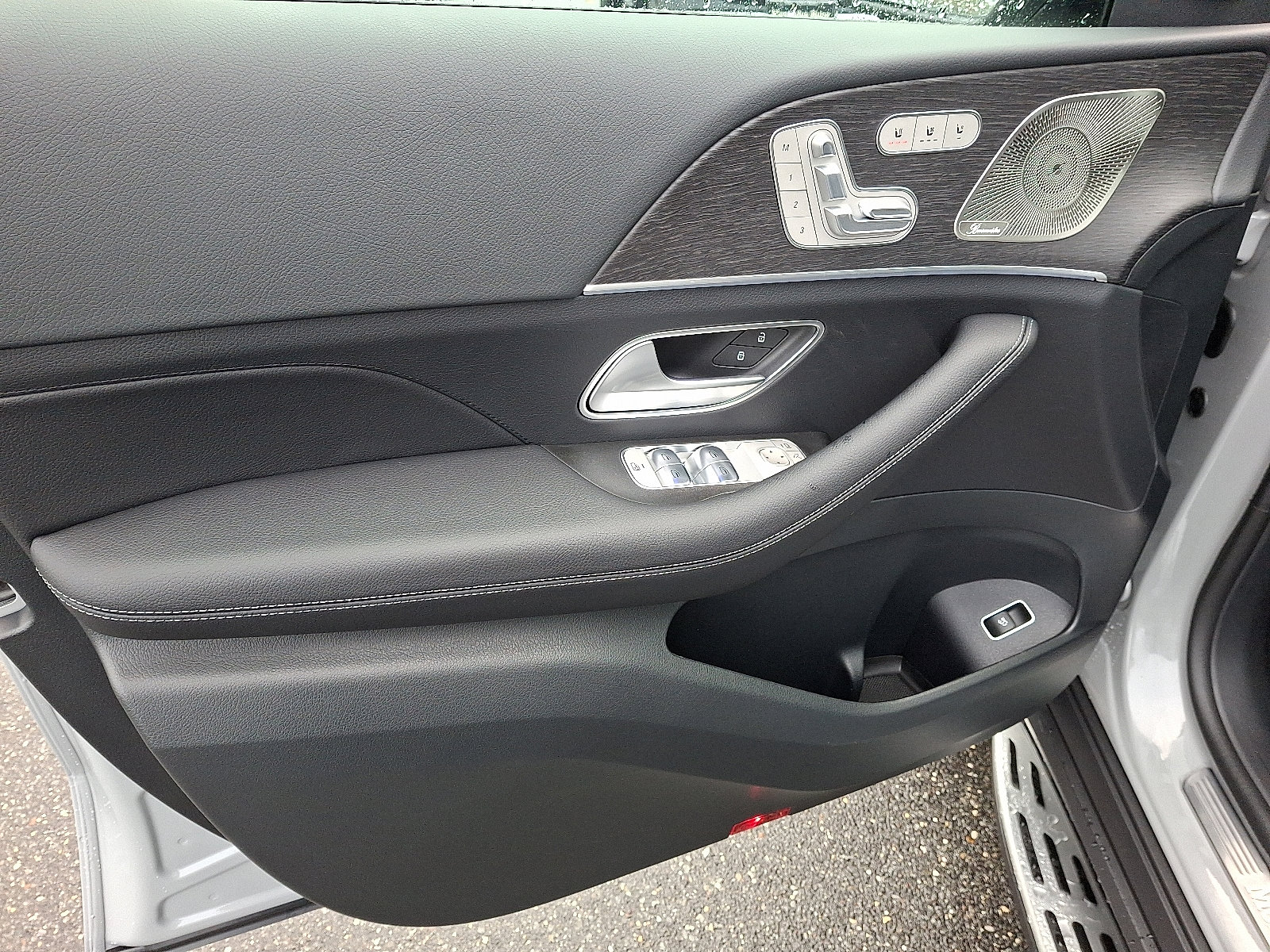 New 2026 Mercedes-Benz GLS 450 4MATIC image 8