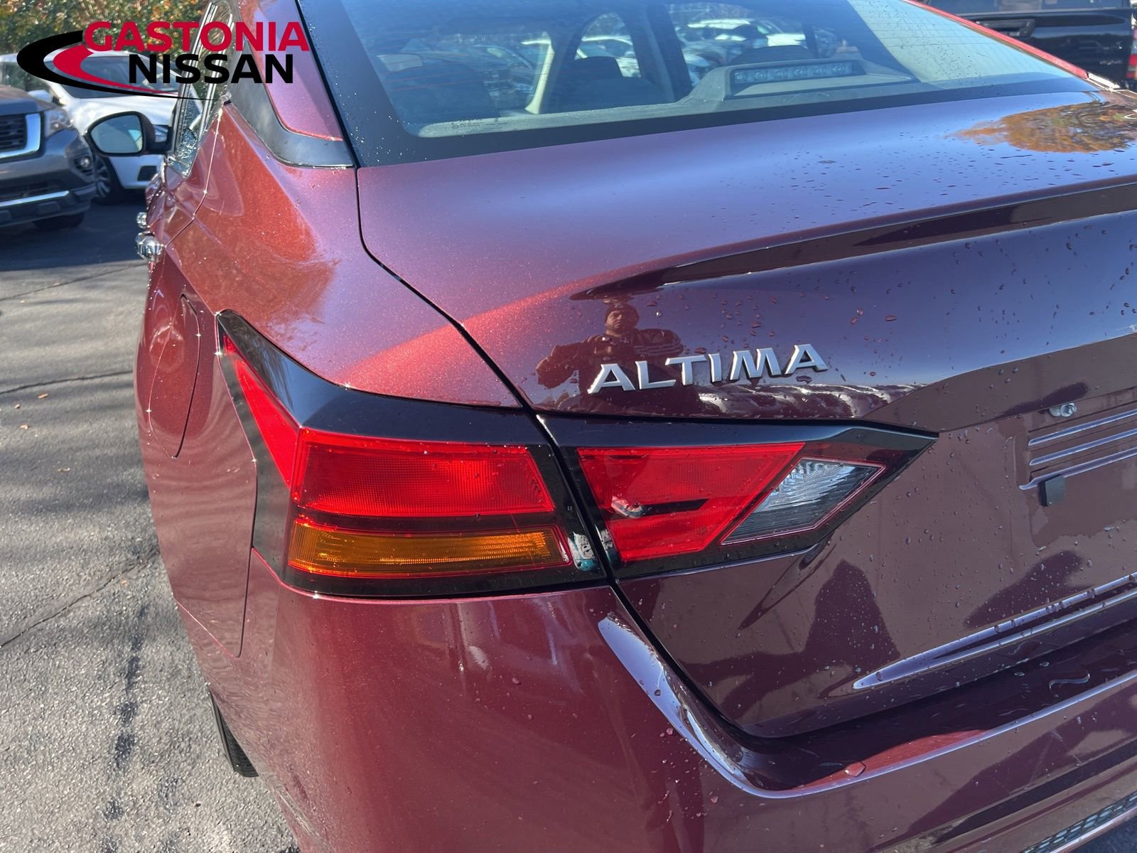 Used 2024 Nissan Altima 2.5 SV image 14