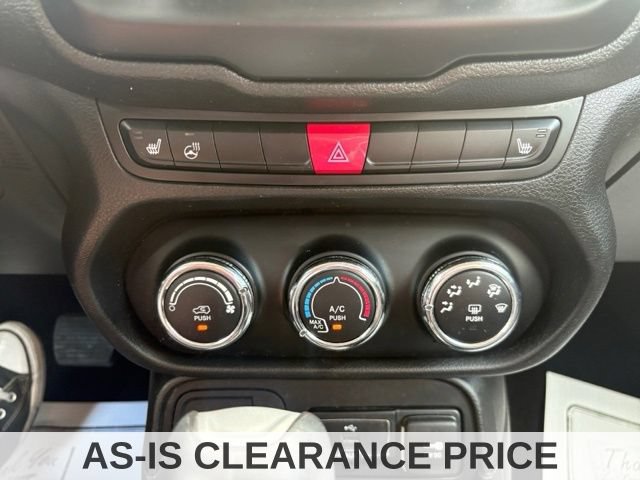 Used 2016 Jeep Renegade Latitude w/ Cold Weather Group FWD image 29