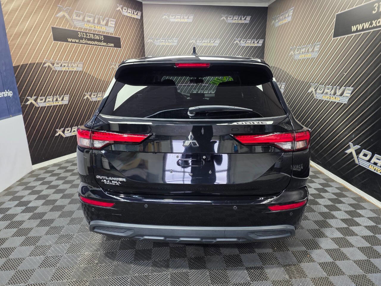 Used 2022 Mitsubishi Outlander ES image 13