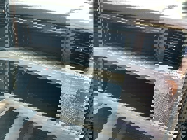 Used 2023 Ford F250 XLT w/ XLT Premium Package AWD/4WD image 36