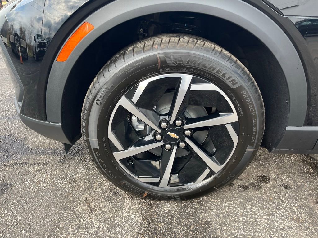 New 2026 Chevrolet Equinox EV LT w/ Comfort Package image 33