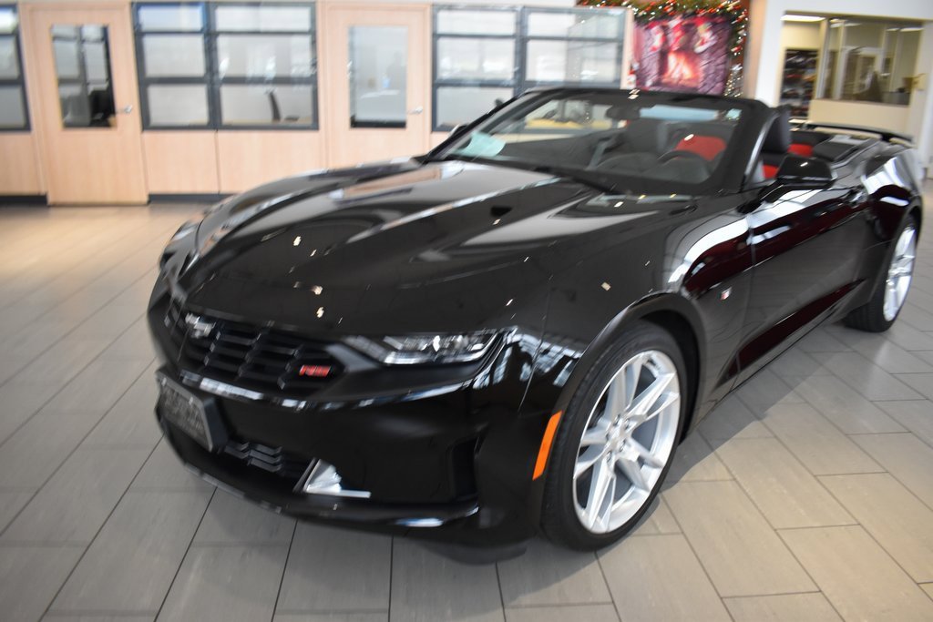 Used 2019 Chevrolet Camaro LT image 3