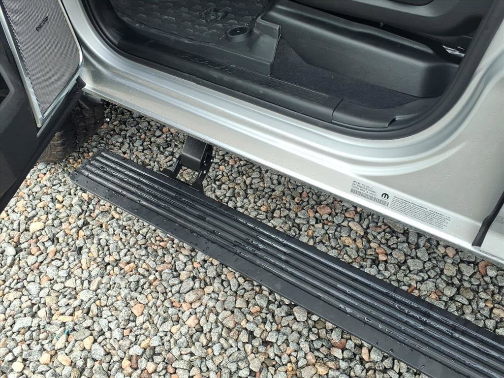 New 2026 RAM 2500 Laramie AWD/4WD image 6