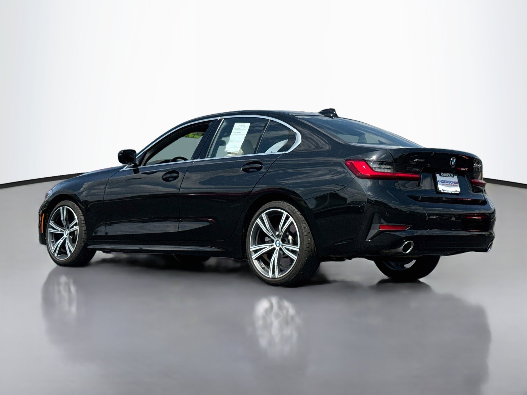 Used 2021 BMW 330i xDrive Sedan AWD/4WD image 5