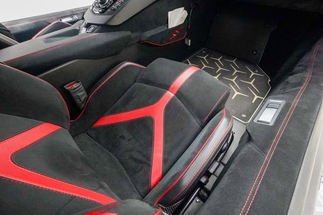 Used 2016 Lamborghini Aventador LP 750-4 Superveloce AWD/4WD image 83