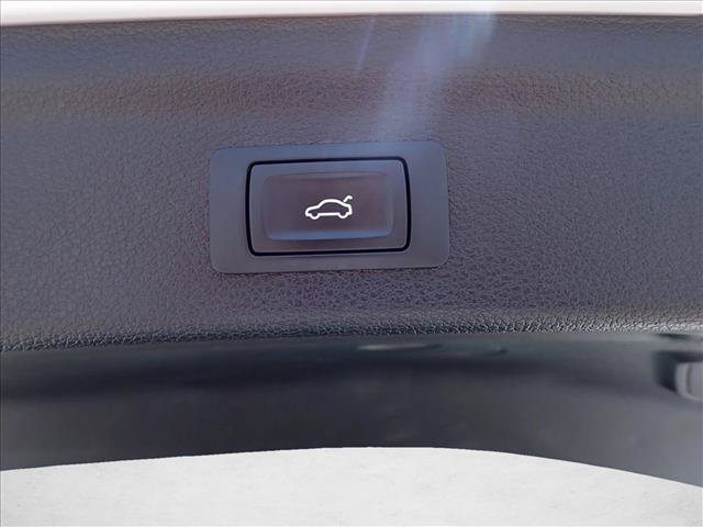 Used 2020 Audi Q3 2.0T Premium AWD/4WD image 9
