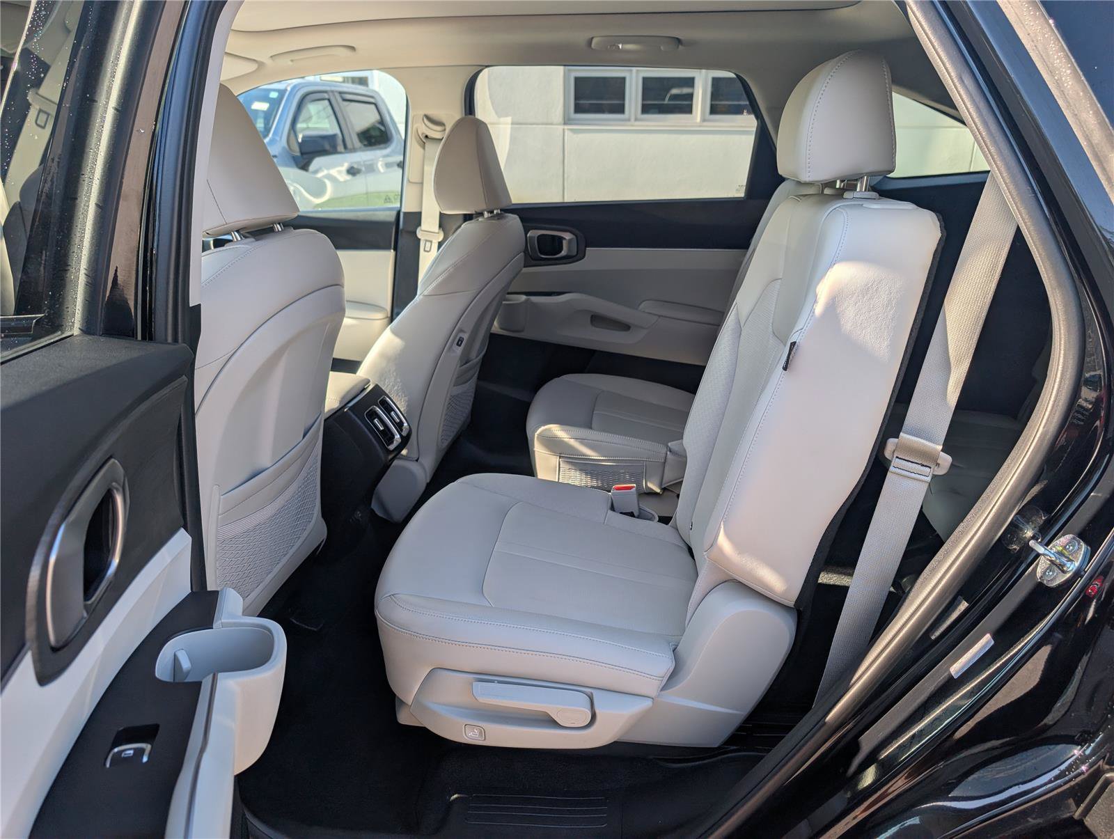 Used 2025 Kia Sorento X-Line EX AWD/4WD image 17