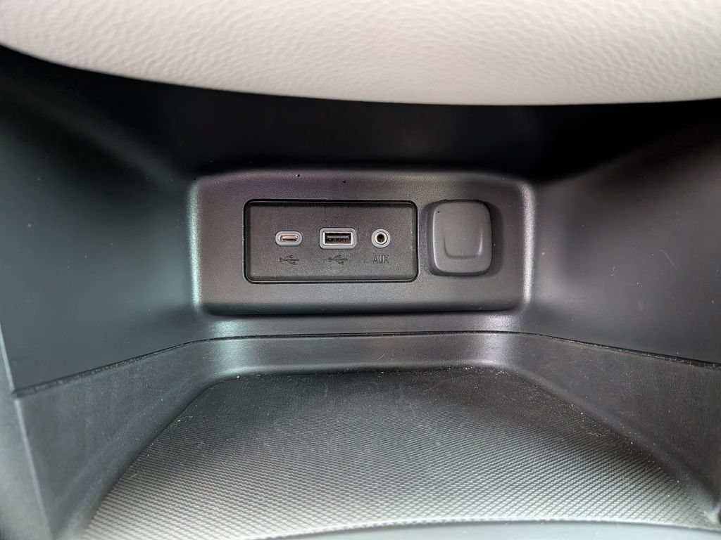 Used 2020 Chevrolet Equinox LT FWD image 35