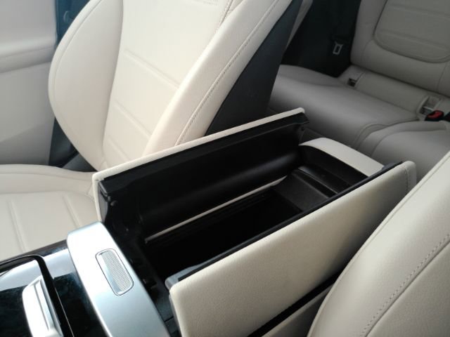 Used 2024 Mercedes-Benz GLC 300 image 48