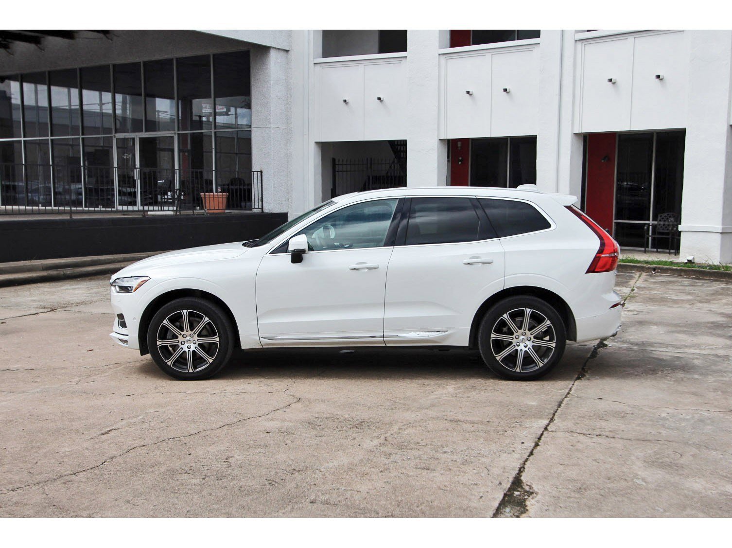Used 2020 Volvo XC60 T6 Inscription AWD/4WD image 4