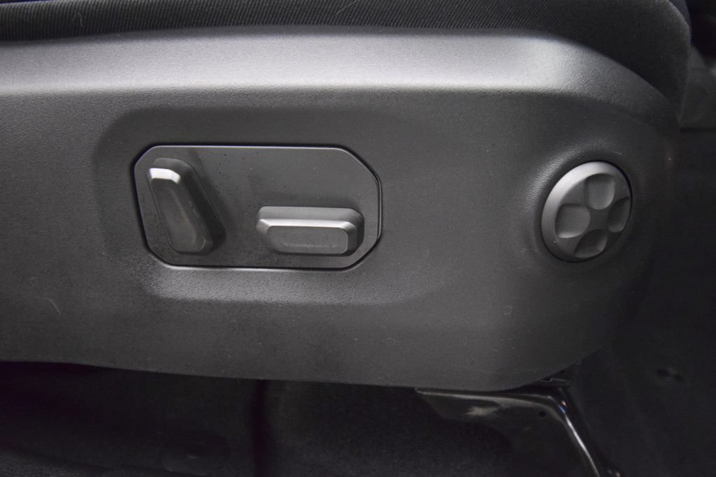 Used 2025 Jeep Gladiator Sport AWD/4WD image 27