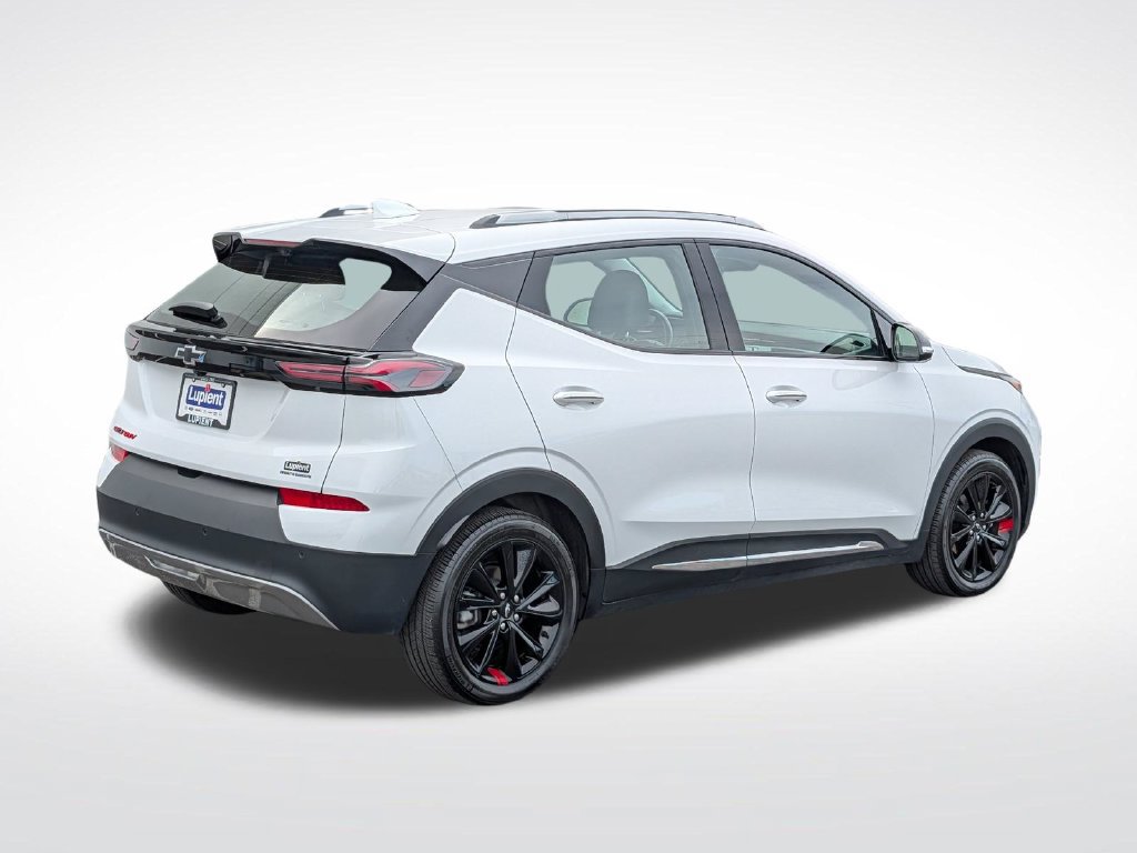 Used 2023 Chevrolet Bolt EUV Premier w/ Redline Edition FWD image 3