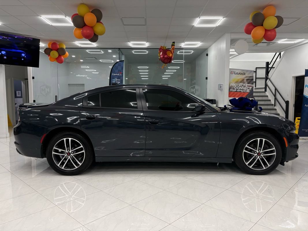 Used 2019 Dodge Charger SXT w/ Plus Group image 5