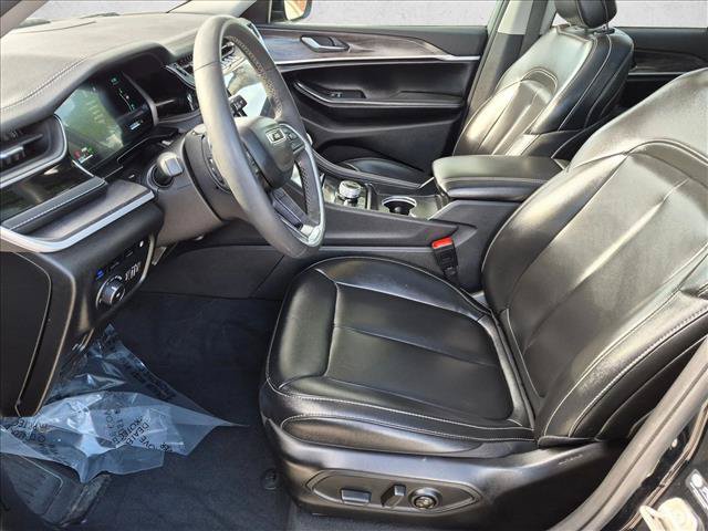 Used 2024 Jeep Grand Cherokee Limited 4xe AWD/4WD image 16