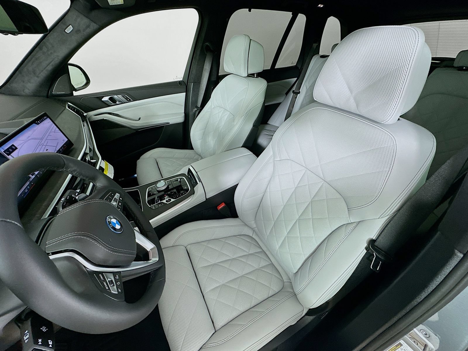 New 2026 BMW X5 xDrive50e w/ Executive Package AWD/4WD image 33