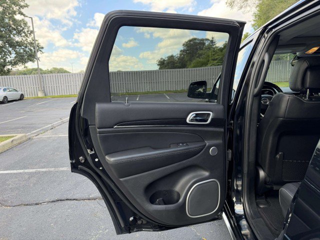 Used 2019 Jeep Grand Cherokee Summit w/ Platinum Series Group AWD/4WD image 21