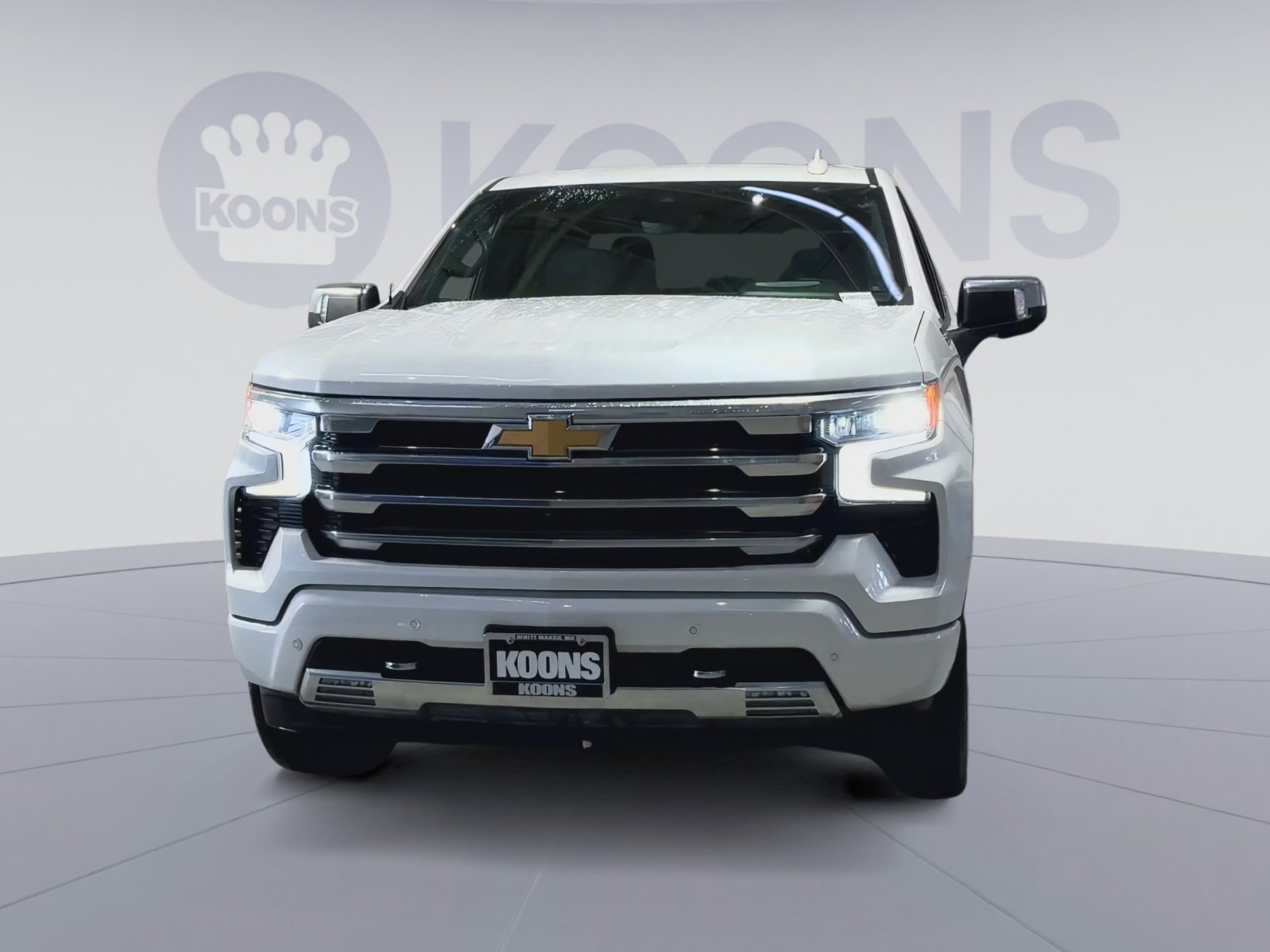 Used 2023 Chevrolet Silverado 1500 High Country w/ High Country Premium Package image 4