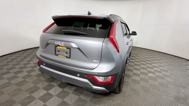Used 2024 Kia Niro EX FWD image 5