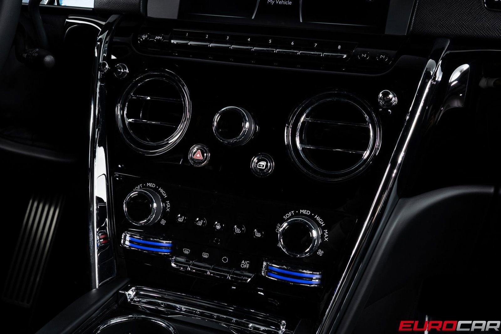 Used 2024 Rolls-Royce Cullinan image 31