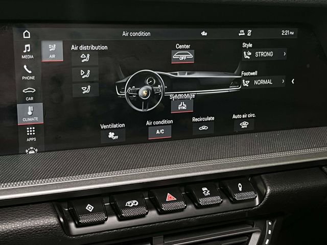 Used 2021 Porsche 911 Carrera 4 image 30
