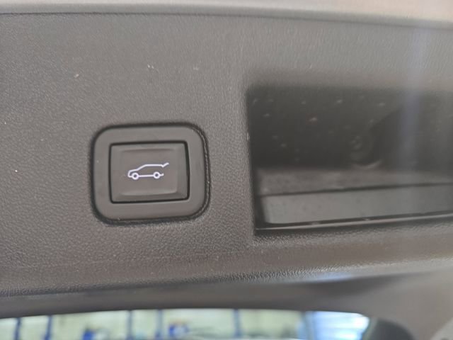 Used 2024 Chevrolet Equinox LT w/ LPO, Floor Liner Package AWD/4WD image 16