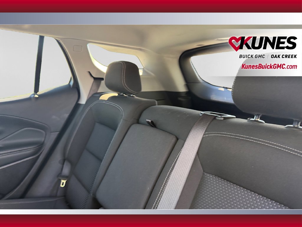 Used 2024 GMC Terrain SLE FWD image 33