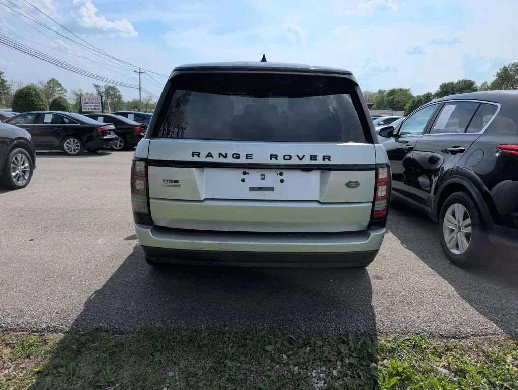 Used 2017 Land Rover Range Rover HSE AWD/4WD image 7