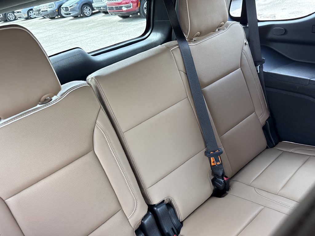 Used 2021 Chevrolet Tahoe Premier AWD/4WD image 29