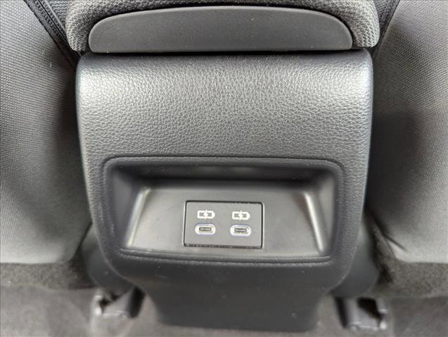 Used 2025 Toyota Corolla LE image 16