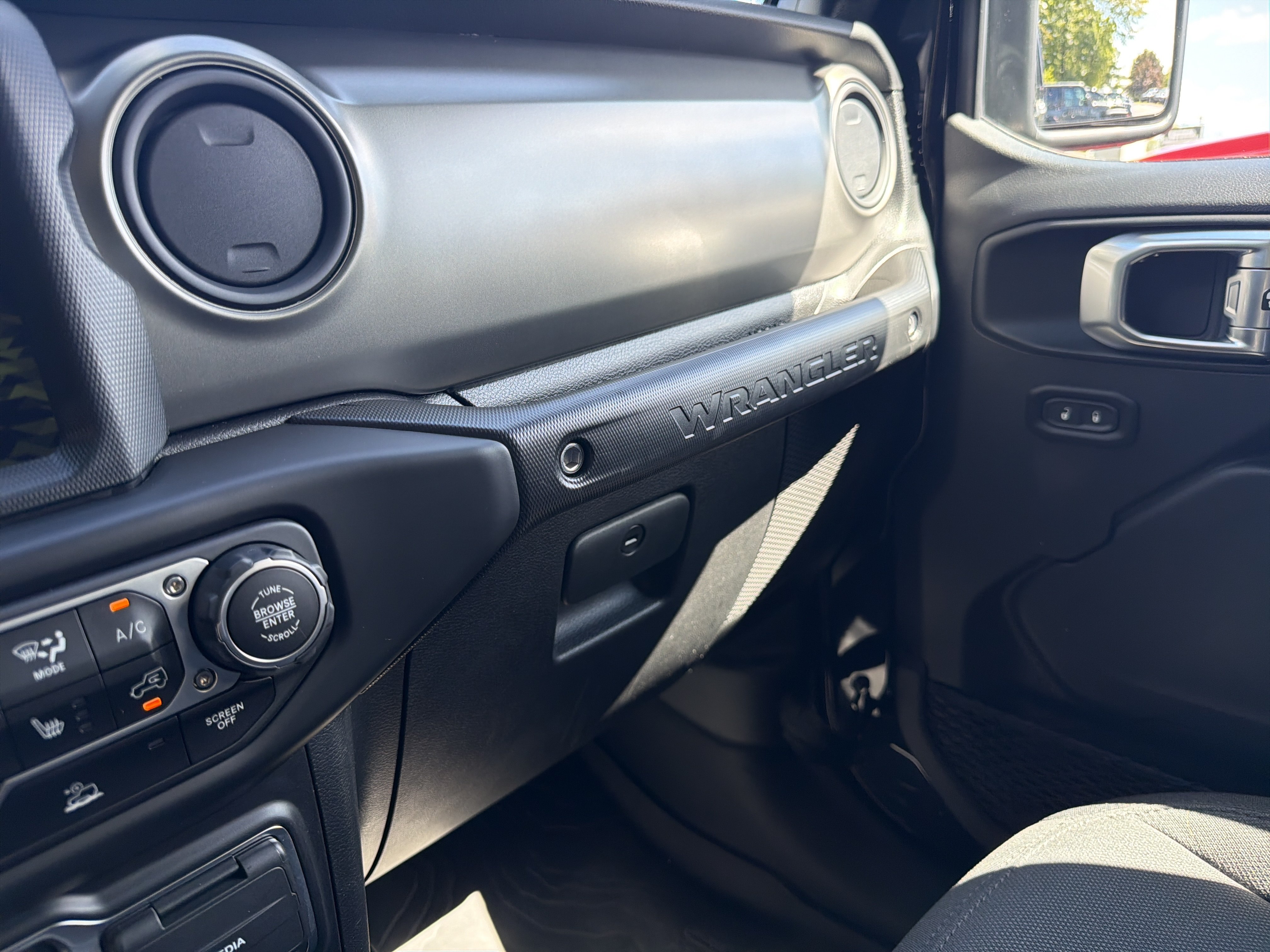 Used 2023 Jeep Wrangler Unlimited w/ Cold Weather Group AWD/4WD image 14