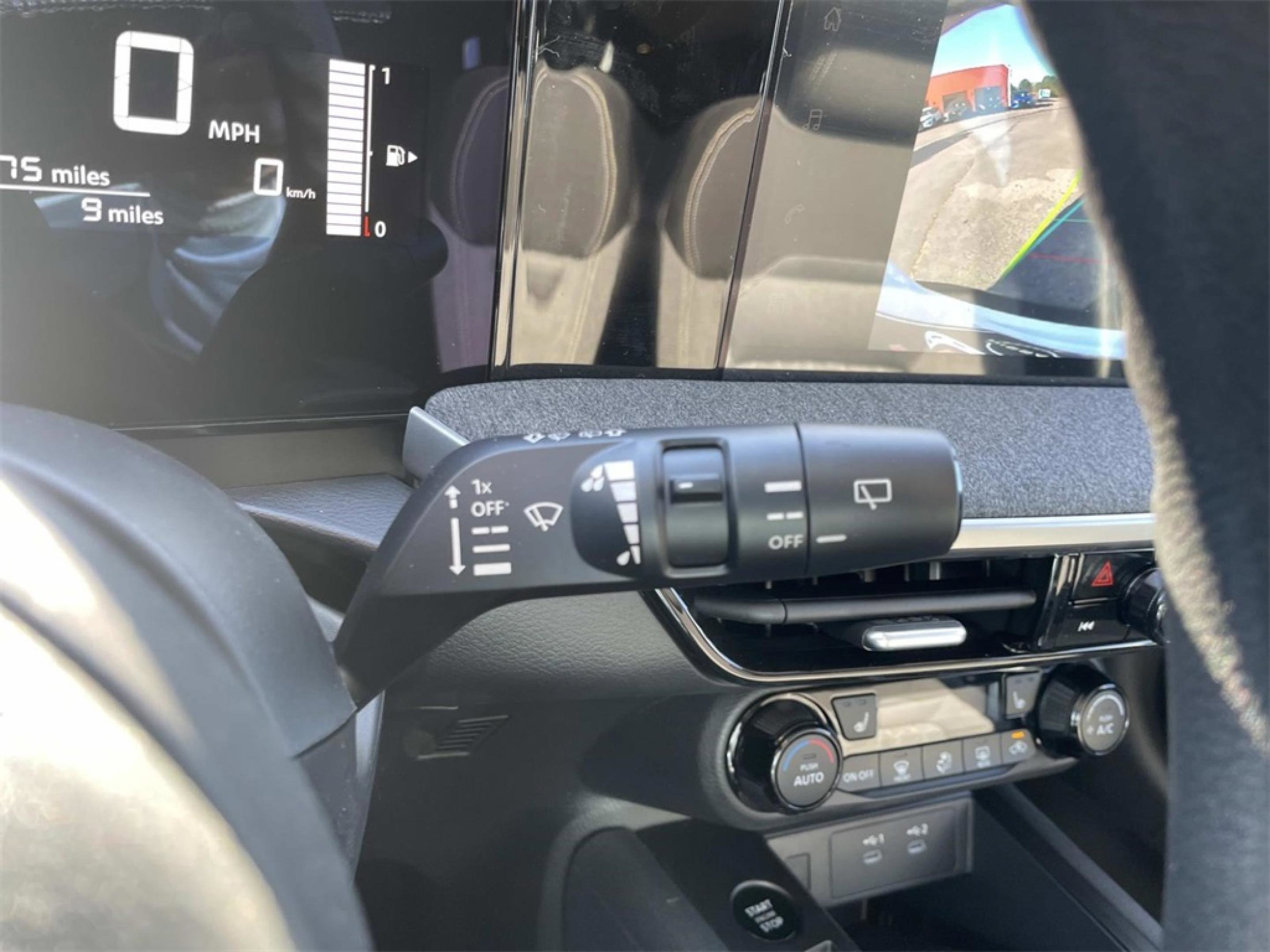 New 2026 Nissan Kicks SV w/ SV Premium Package image 25